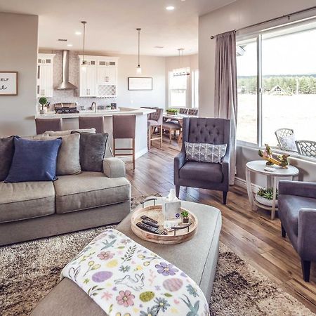 Vistas Bonitas Home With Patio 7 Mi To Snowbowl! Flagstaff Ngoại thất bức ảnh